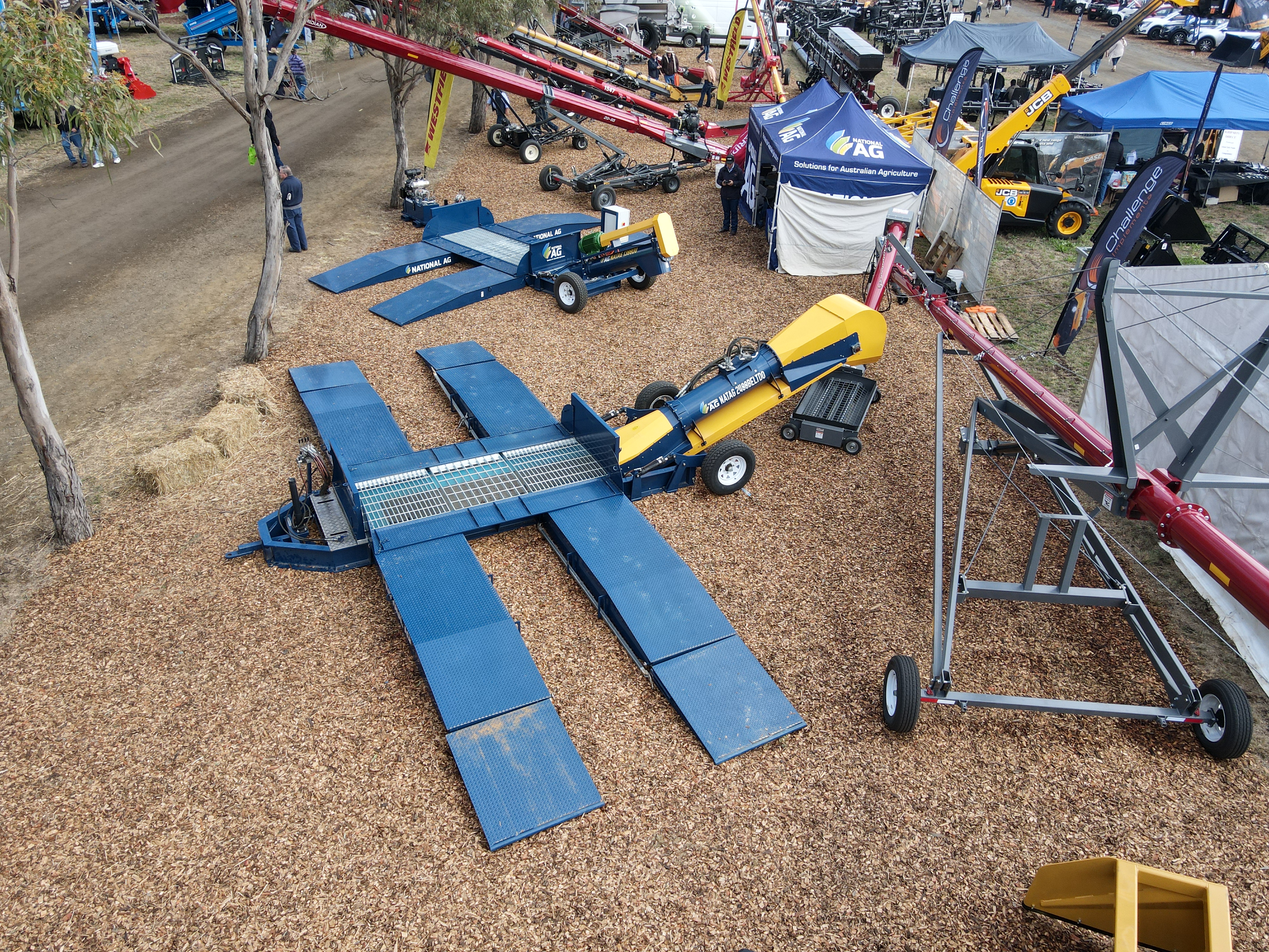 NatAg driveover grain deck